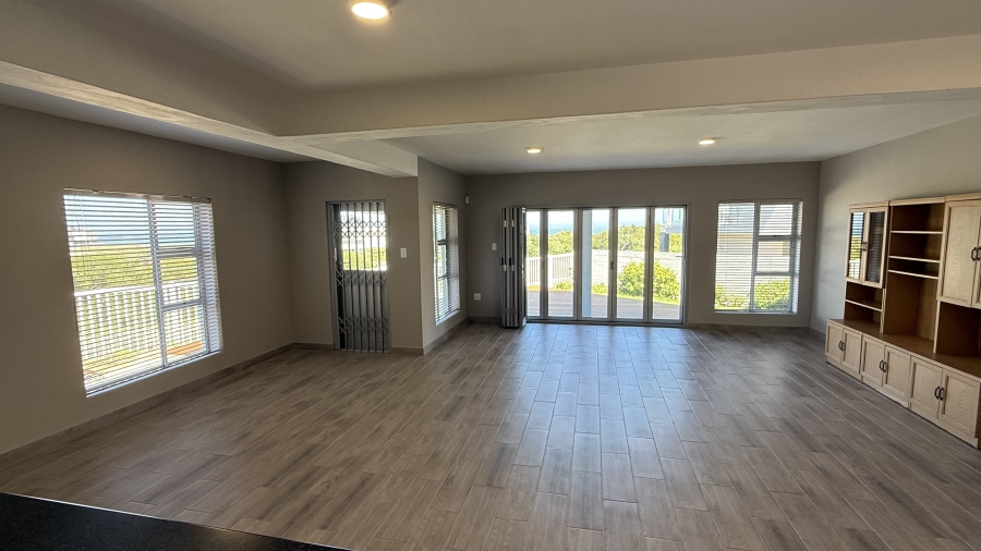 3 Bedroom Property for Sale in Stilbaai Oos Western Cape